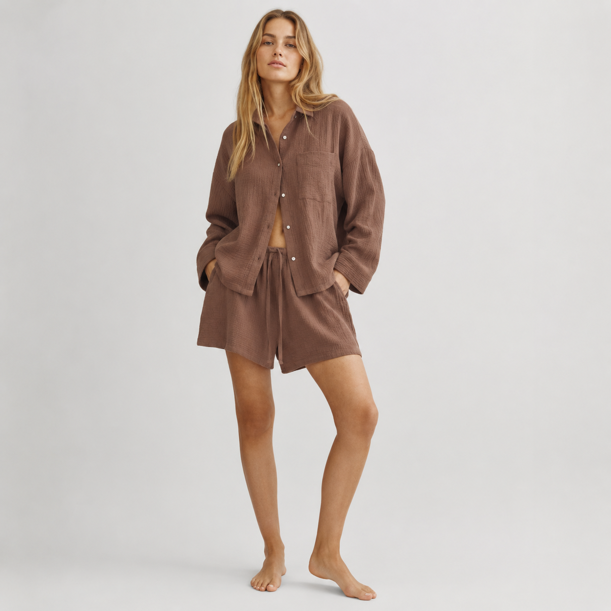Mauve organic cotton muslin shirt and shorts full-length model image